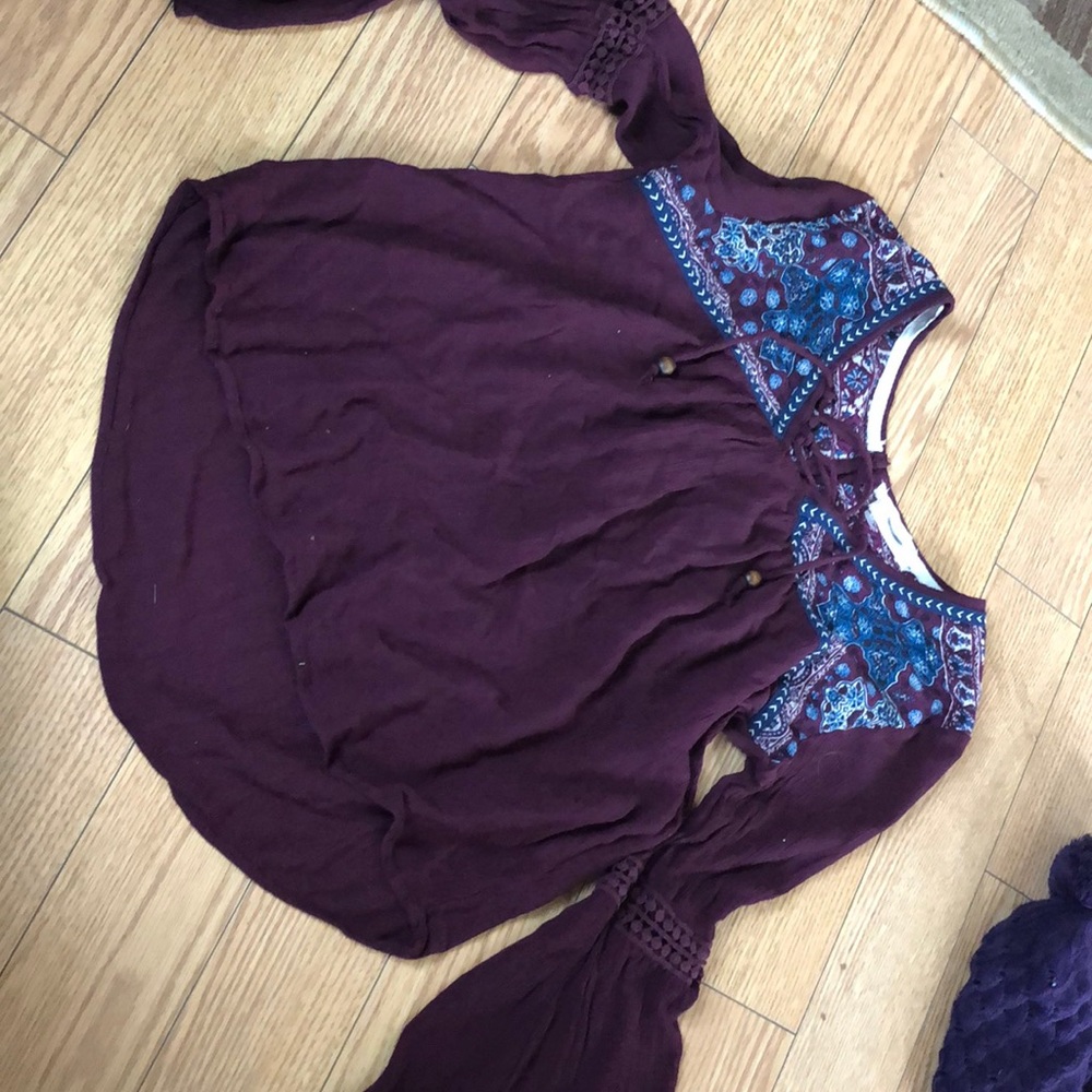 Bell sleeved lace up top